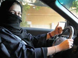 Suudi kadınlar artık stadyuma girebilecek