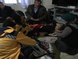 2 bin 800 rakımlı köyde hasta kurtarma operasyonu