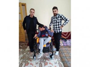 Zihinsel Engeli Çocuğa Engelli Puseti Yardımı Yapıldı