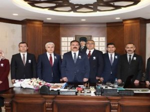 Hakkari'de Vergi Haftası kutlamaları