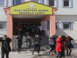 Hakkari'de gerçeğini aratmayan tatbikat