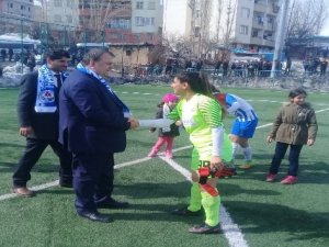 TFF Kadınlar 1. Ligi: Hakkarigücü: 4 - 1 Fatih Vatanspor