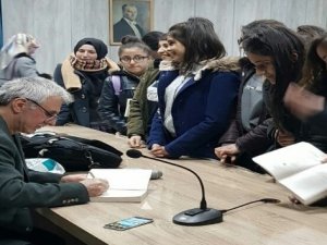 Hakkari'de ‘Okur-Yazar' buluşması