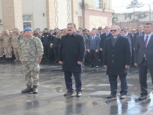 Hakkari'de 18 Mart Şehitleri Anma Günü ve Çanakkale Zaferi'nin 104. yıldönümü