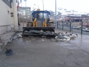 Hakkari Belediyesinden bahar temizliği