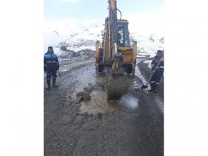 Hakkari'de su arızalarıyla mücadele çalışması