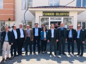 Başkan Gür, Esender'de ziyaretlerde bulundu