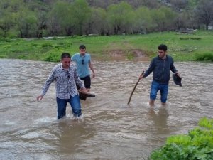 Terörden temizlenen dağlarda piknik keyfi