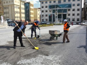 Hakkari Belediyesinden Temizlik Çalışmaları