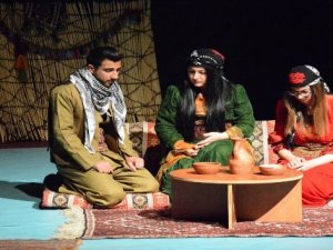 “Cumhuriyet Devrinin Bir Serhat Vilayeti Hakkâri” sempozyumu