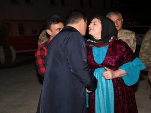 Şehit ailesi makam aracıyla evine bırakıldı