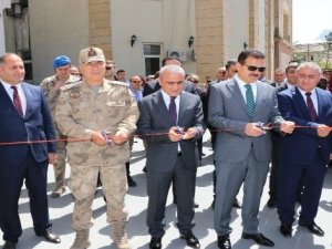Hakkari Güzel Sanatlar Lisesinden sergi