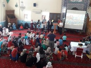 Hakkari'deki camiler çocuk sesleriyle şenlendi