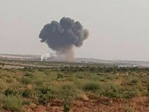 İdlib'de rejime ait bir Rus uçağı düşürüldü