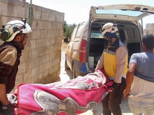 Rusya İdlib'i bombaladı: 3 ölü, 5 yaralı