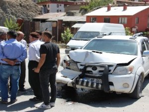 Hakkari'de trafik kazası: 1 kişi yaralandı
