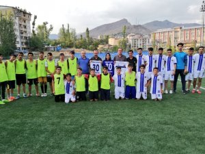 -BELEDİYE SPOR KULÜBÜNE MALZEME DESTEĞİ