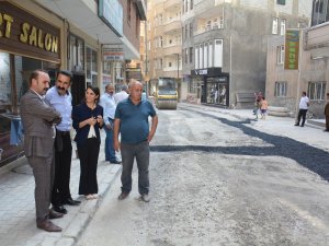 HAKKARİ BELEDİYESİ “ÖZDEMİR SOKAKTA” YOLLARI ONARDI