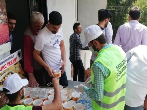 Şemdinli Belediyesinden 5 bin kişiye aşure ikramı