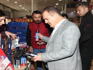 Vali Akbıyık'tan alışveriş merkezine ziyaret