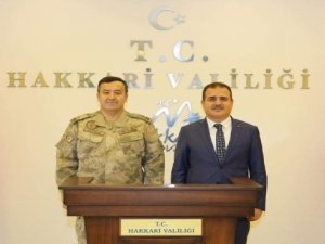 TEM Daire Başkanı Tuğgeneral Özfidan, Hakkari Valisi Akbuyık'ı ziyaret etti