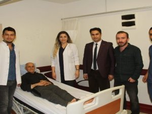 Şemdinli'de ilk defa gözyaşı kanal tıkanıklığı ameliyatı yapıldı