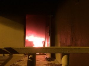 Hakkari'de sabaha karşı korkutan yangın
