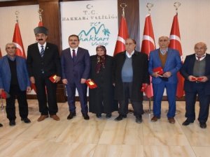 Kıbrıs gazilerine madalya ve berat takdimi