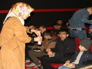 Engelli öğrenciler sinemayla buluştu
