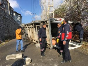 Hakkari’de Trafik Kazası; 3 Yaralı