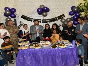 Vali Akbıyık, şehit torununun doğum gününe katıldı