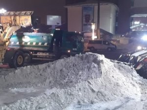 Hakkari'de karla mücadele çalışması
