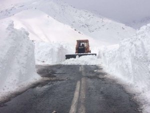 Hakkari-Şırnak kara yolu ulaşıma açıldı