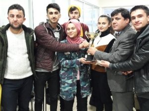 Hakkari'de satranç turnuvası düzenlendi