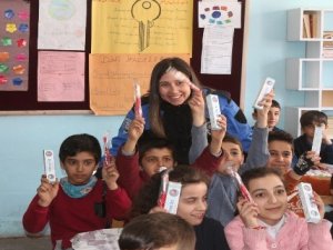 Çukurca belediyesi ve emniyet müdürlüğünden öğrencilere diş sağlık taraması