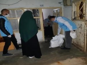 Hakkari'deki din görevlilerinin yardımları devam ediyor