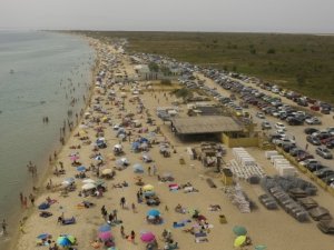 Yunanistan'da plajlar açıldı