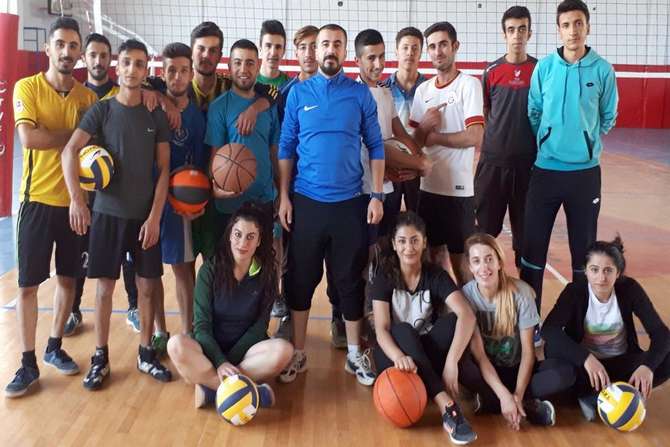 Hakkari'de "Atik Spor Akademisi" kursları başladı