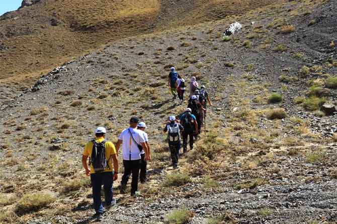 HAKKARİ'DE 2800 RAKIMLI BÖLGEYE DOĞA YÜRÜYÜŞÜ