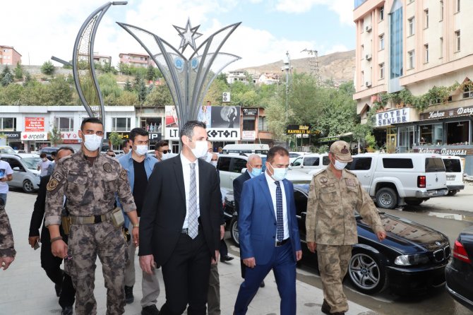 Vali Akbıyık, yolcu ve sürücüleri uyardı