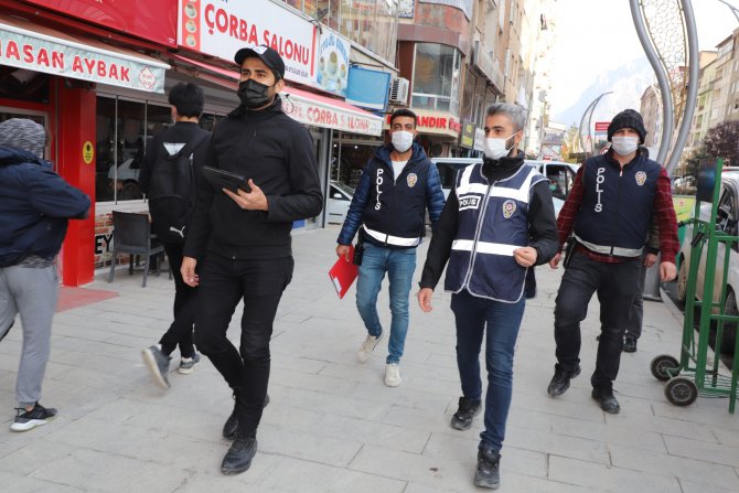 Hakkari polisinden sıkı virüs denetimi