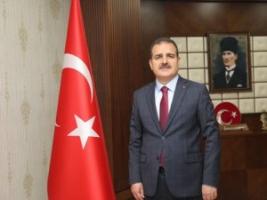Vali Akbıyk'tan 10 Kasım Atatürk'ü anma günü mesajı