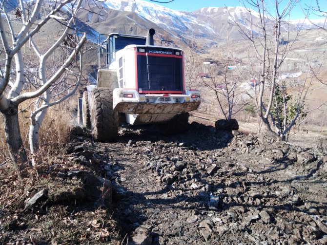 Hakkari Otluca köyünde hummalı çalışma