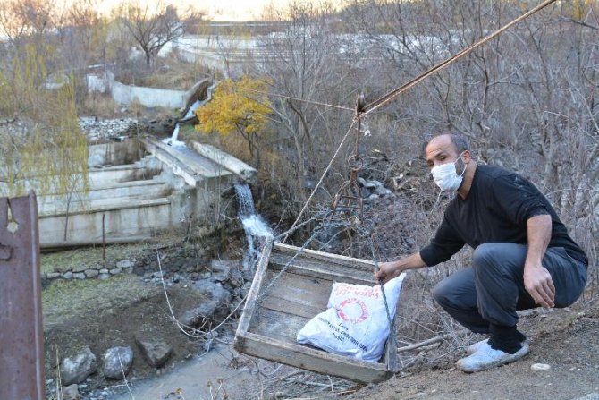 Hakkari Valiliği 30 yıllık ulaşım çilesine son verdi