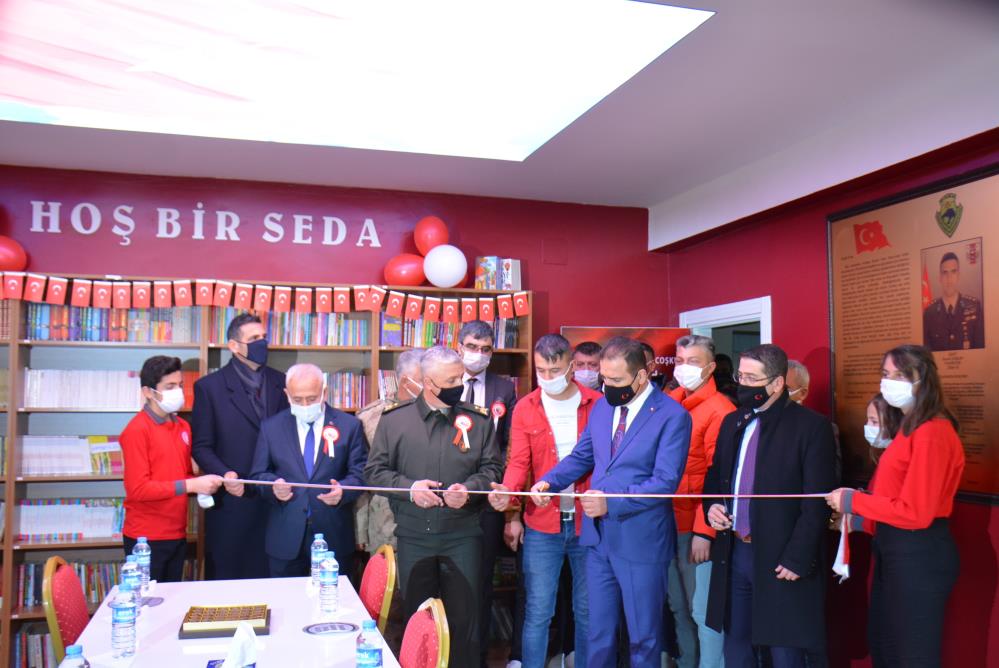 Şehitlerin adı Hakkari'de yaşatılıyor