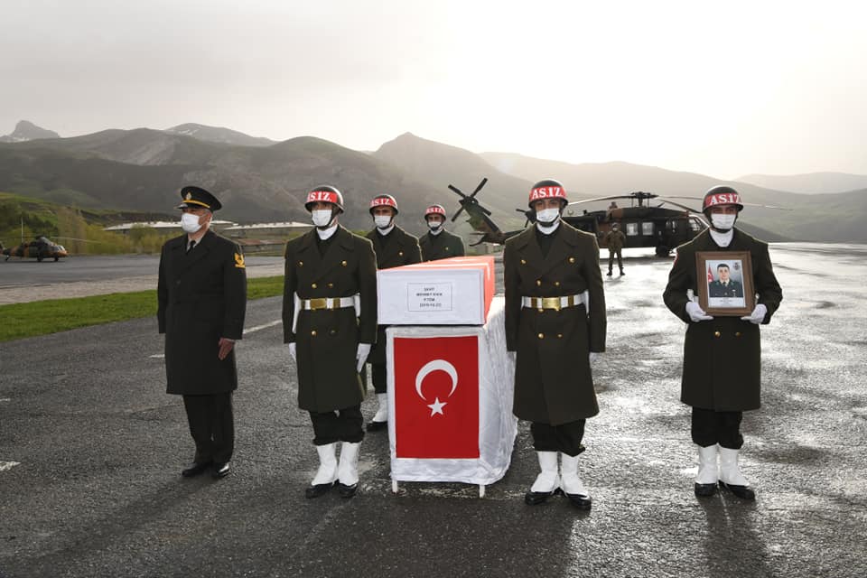 Hakkari'de şehit Teğmen Kıvık için tören düzenlendi
