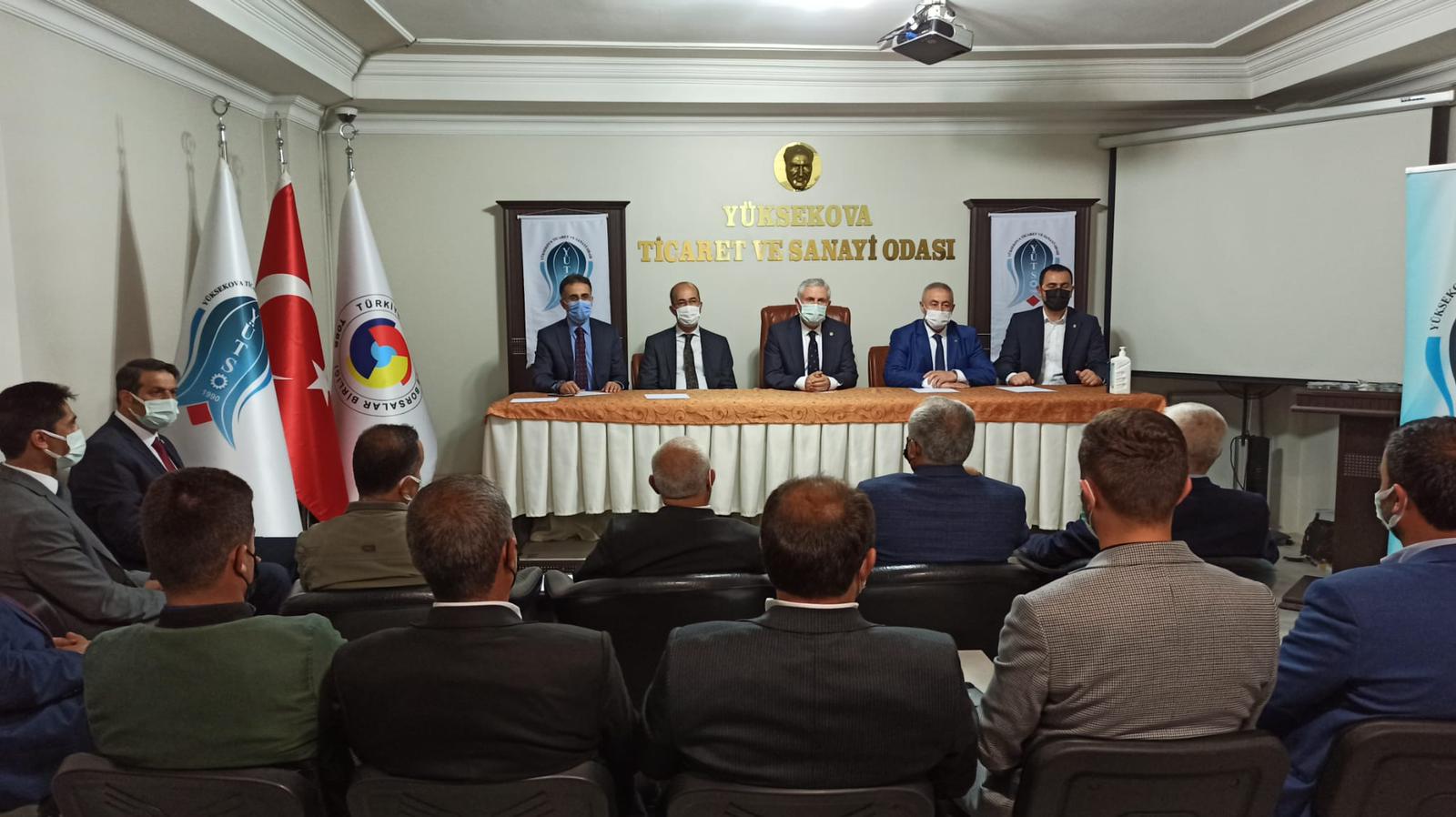 Başkan Özbek halkın taleplerini dinledi