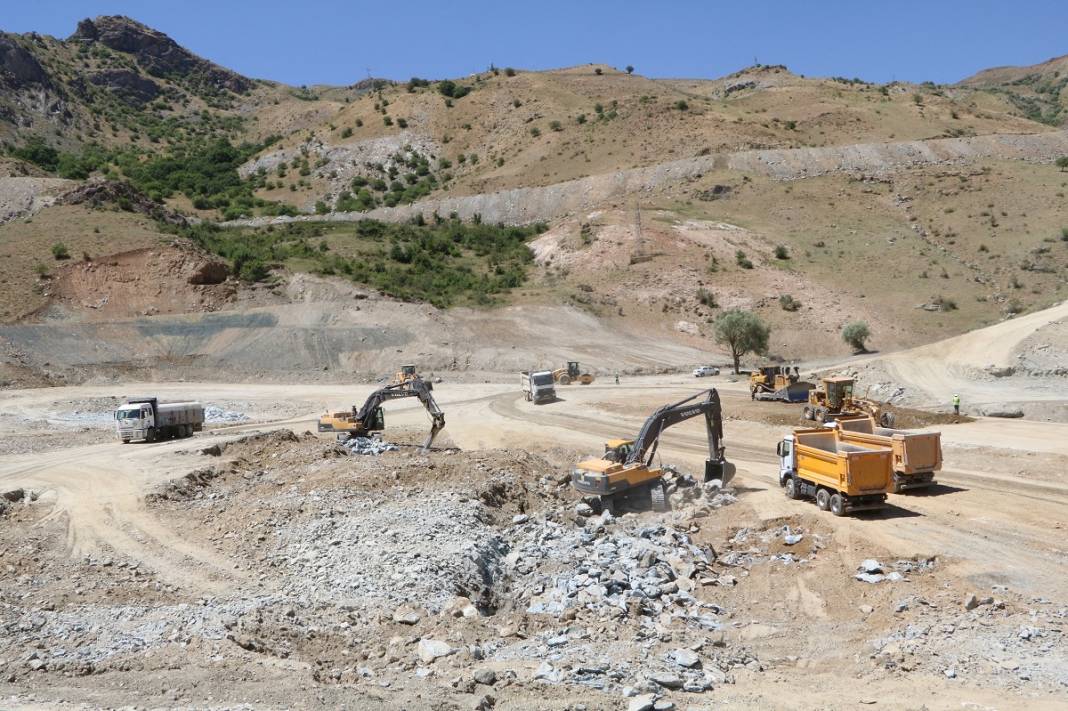 Hakkari'ye Cumhuriyet tarihinin en büyük yatırımı!