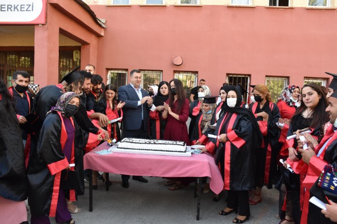 Hakkari'de mezuniyet sevinci