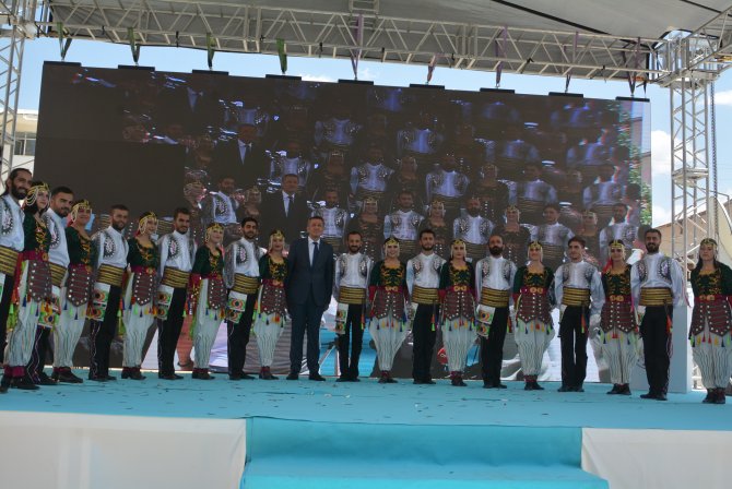 Bakan Selçuk, Hakkari'de 35 eğitim tesisi açılışı yaptı